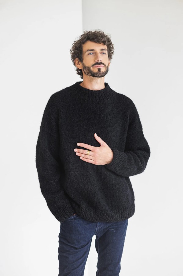 knoto. Vyriškas aplakos megztinis