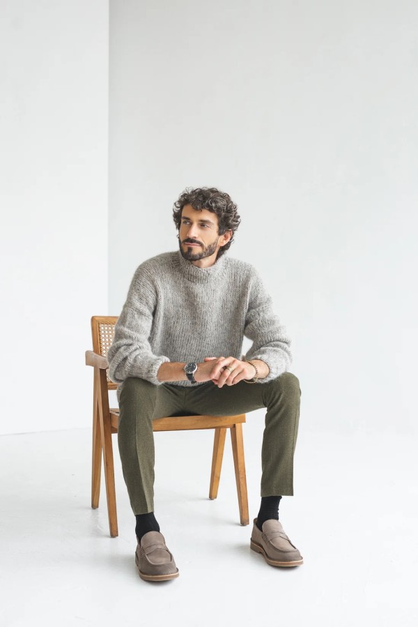 knoto. Vyriškas aplakos megztinis