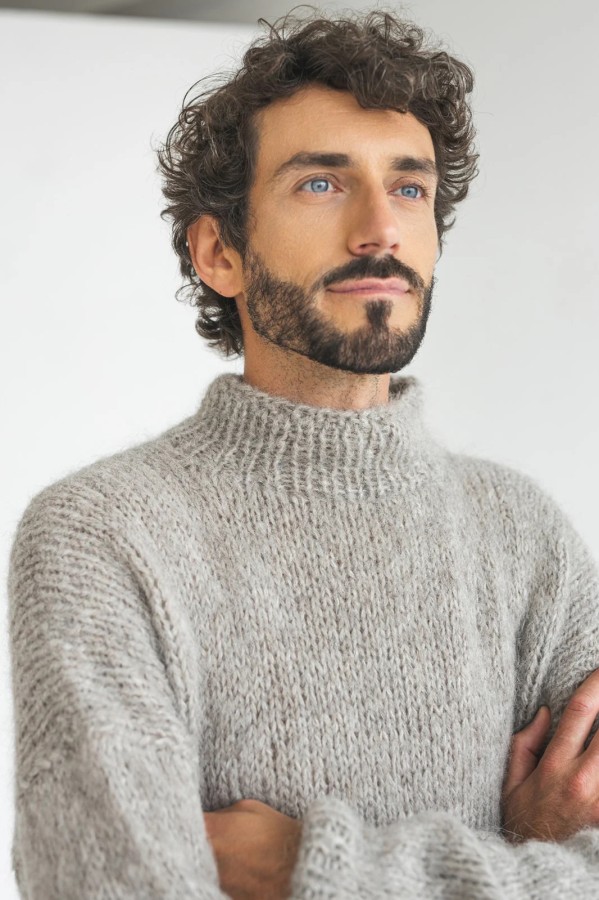 knoto. Vyriškas aplakos megztinis