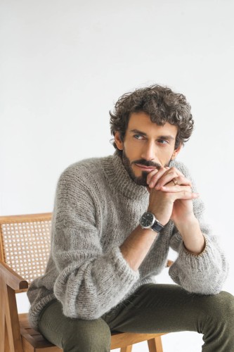 knoto. Vyriškas aplakos megztinis