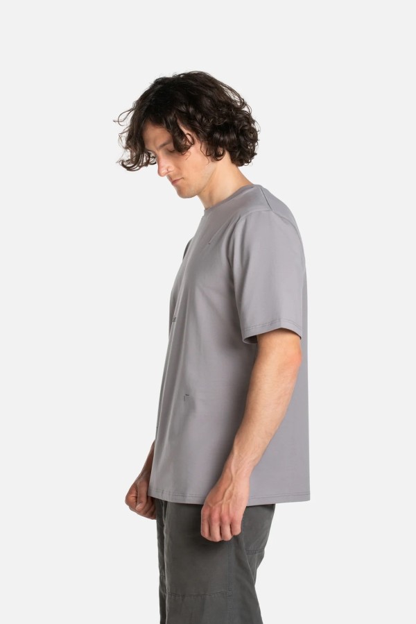 Labadiena. Plakato unisex marškinėliai pilki Labadiena. Plakato unisex marškinėliai pilki