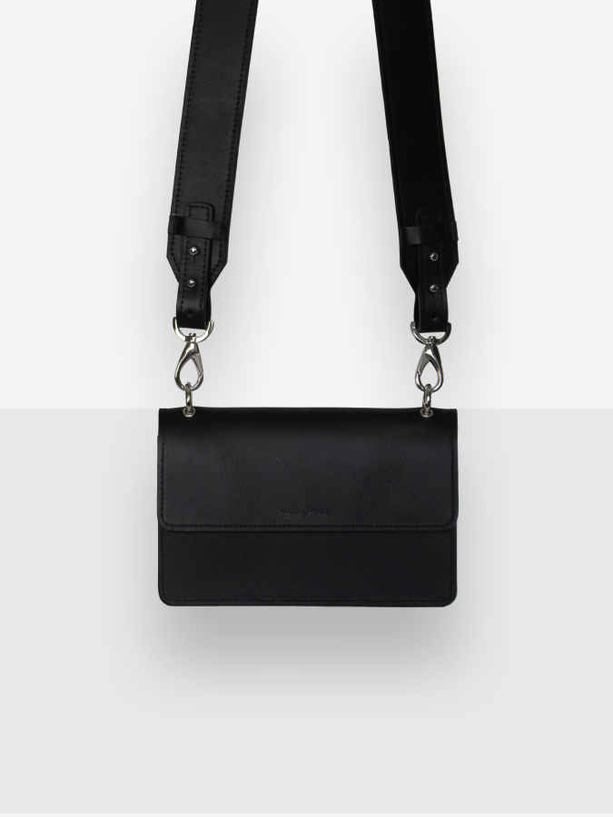 Lava flow. Rankinė Pelée no.1