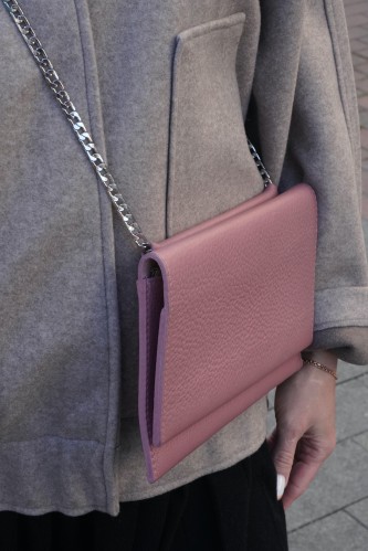 lemane. rankinė delninė