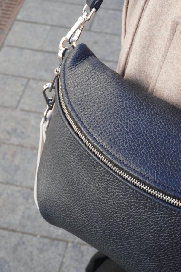 LEMANE. RANKINĖ PANDA