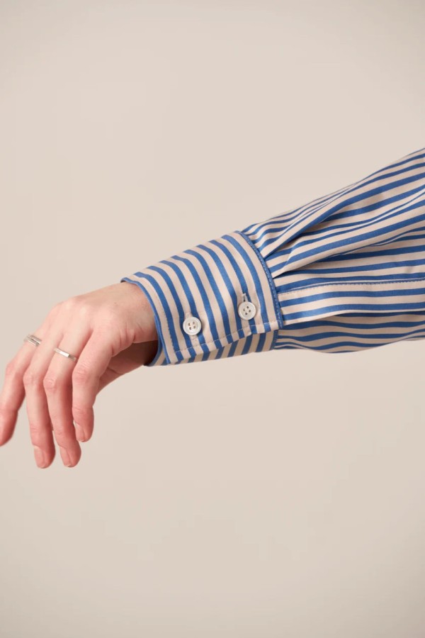 LIA. Marškiniai Aukštoms Moterims