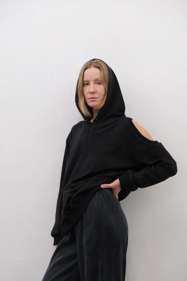 LINA ANDRIUKONE. Oversized džemperis