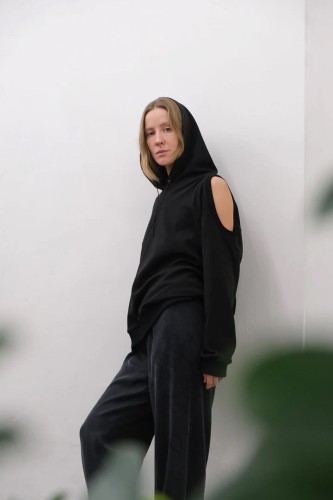 LINA ANDRIUKONE. Oversized džemperis