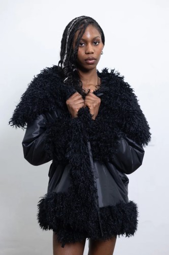 lina andriukone. Parka su kailiu