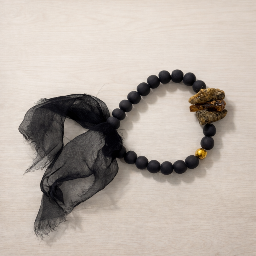 maži dalykai. apyrankė gintaro