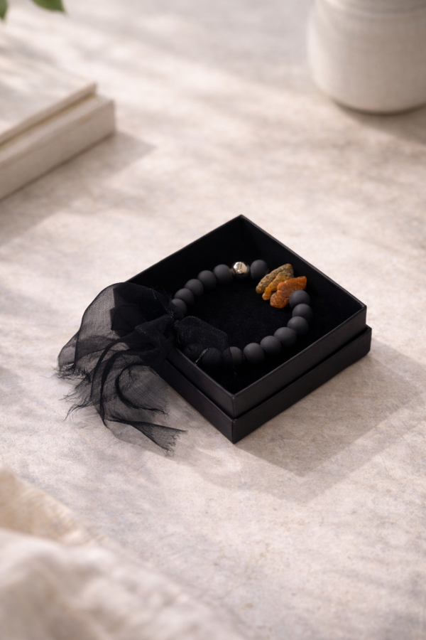 maži dalykai. apyrankė gintaro 