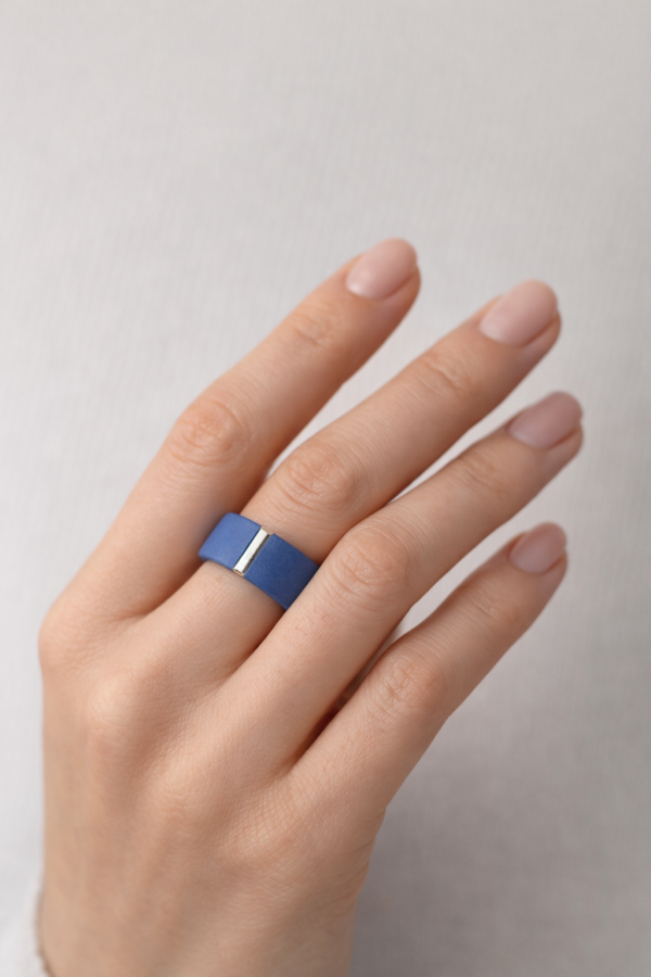 maži dalykai. Mėlynas porcelianinis žiedas SKYSCRAPER