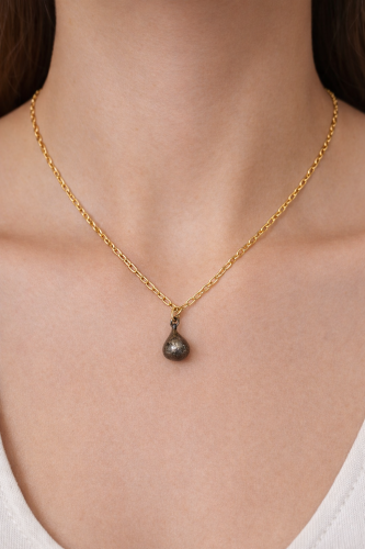 Maži dalykai. porceliano pakabukas