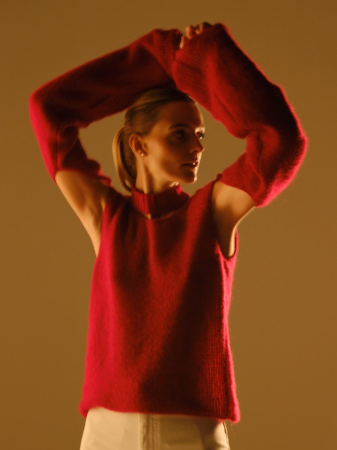 memphita. Raudonas moherinis megztukas