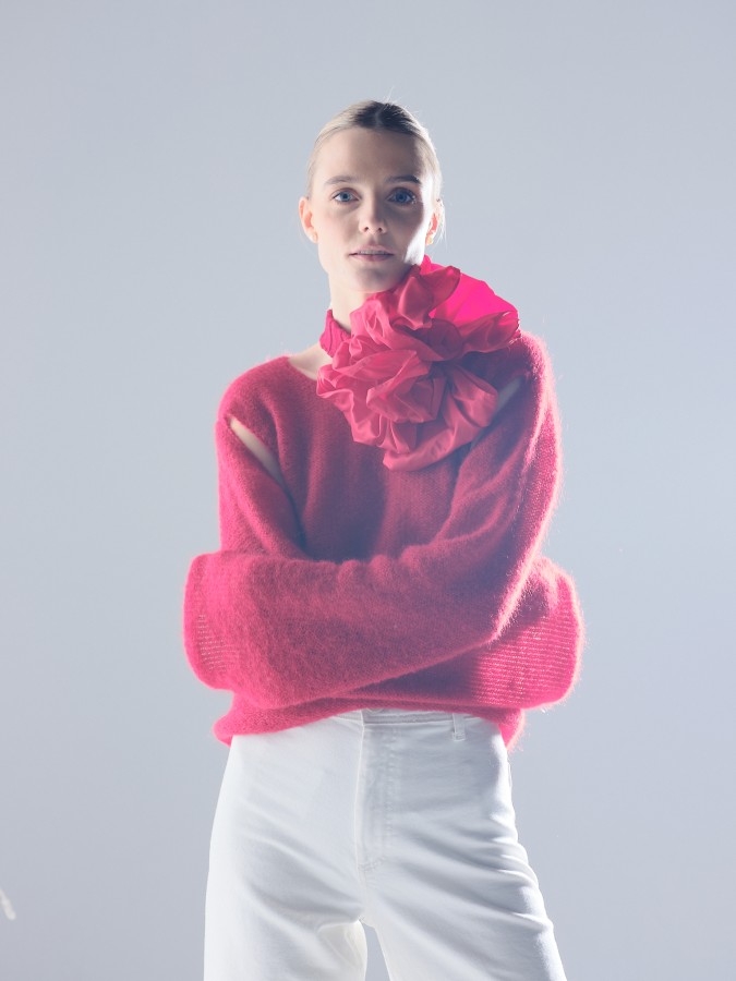 memphita. Raudonas moherinis megztukas