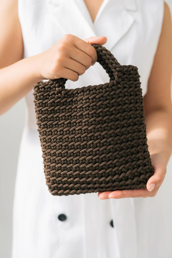 Moneo. CROCHET PETITE brown