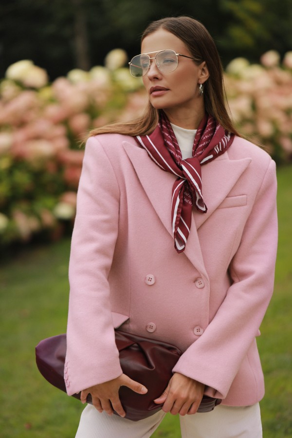 mudvii. Skarelė LOVE