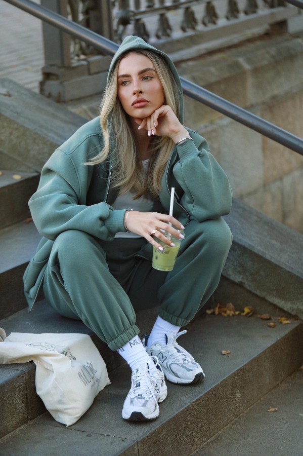 mudvii. kelnės ENERGY Sage green