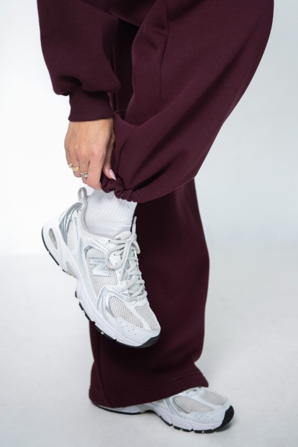 mudvii. Laisvalaikio kelnės BALANCE Bordo mudvii. Laisvalaikio kelnės BALANCE Bordo