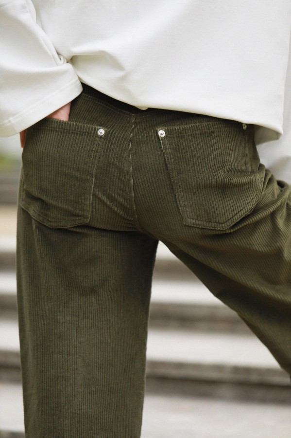 mudvii. Velvetinės kelnės HUMBLE