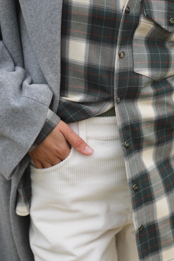 mudvii. Velvetinės kelnės HUMBLE Balta