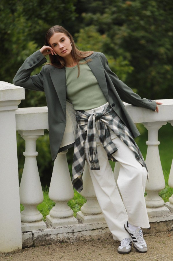 mudvii. Velvetinės kelnės HUMBLE Balta