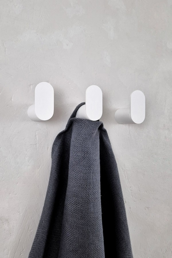 namuos. Minimalistinis sieninis kabliukas BAUHAUS namuos. Minimalistinis sieninis kabliukas BAUHAUS