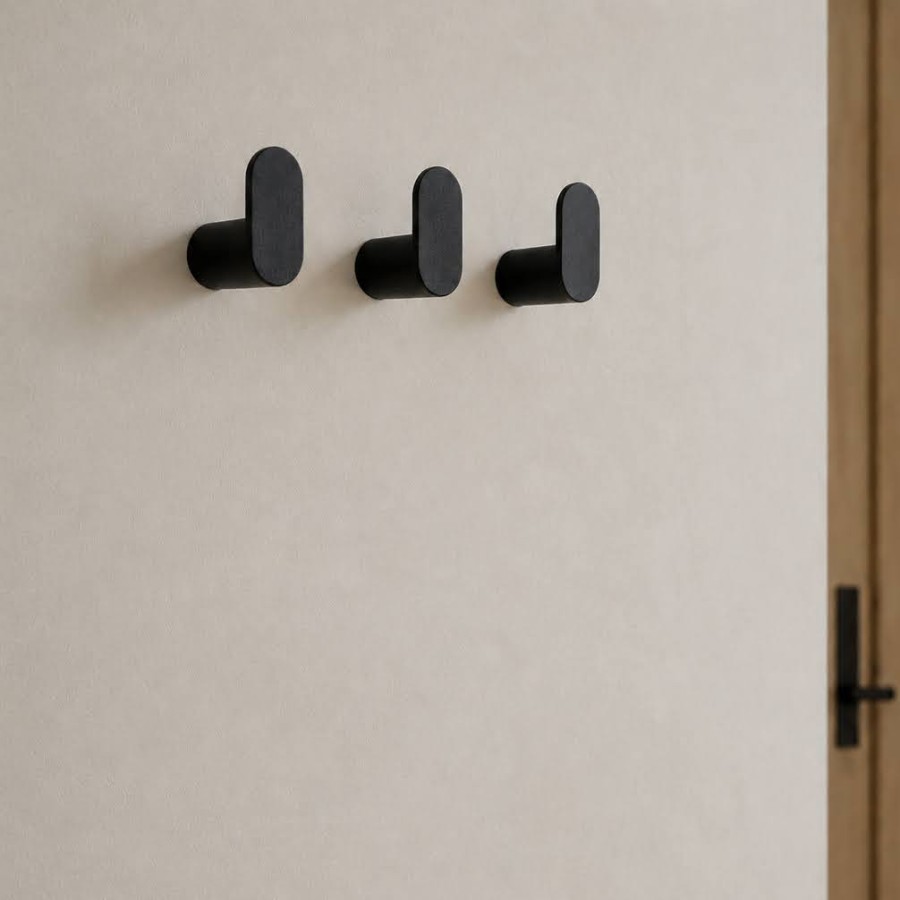 namuos. Minimalistinis sieninis kabliukas BAUHAUS namuos. Minimalistinis sieninis kabliukas BAUHAUS