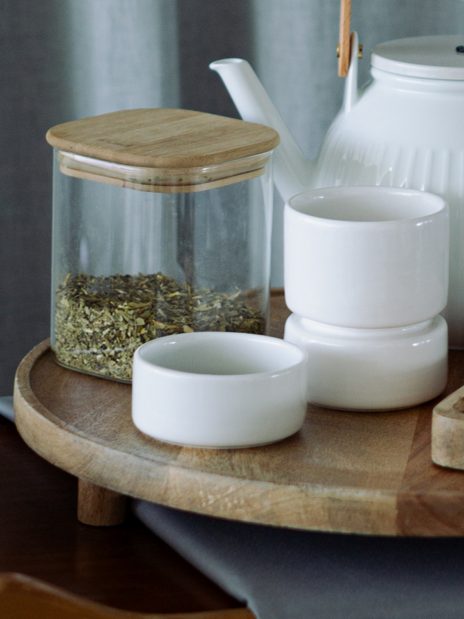 nr3studio. SENKA KERAMIKINIS INDELIS baltas