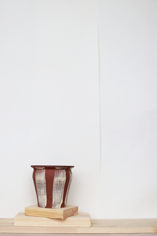 park bench ceramics. Bud vaza 