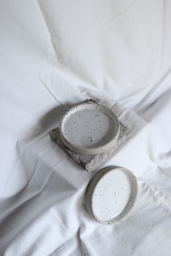 park bench ceramics. Lėkštė užkandžiams