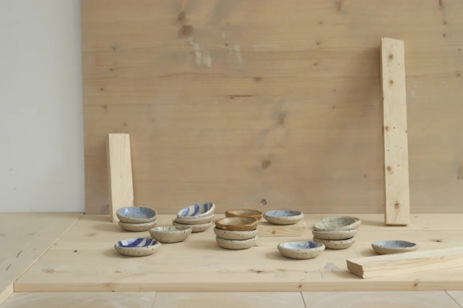 park bench ceramics. mini lėkštutė