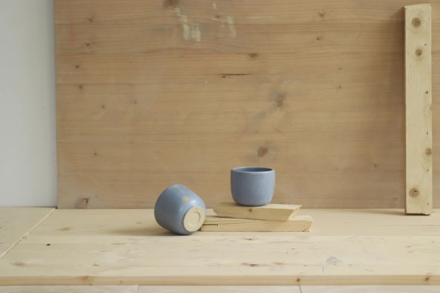 park bench ceramics. sip puodelis in blue