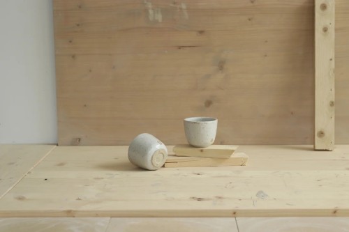 park bench ceramics. sip puodelis in white