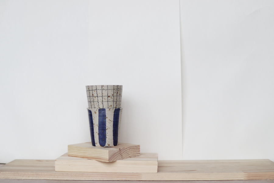 park bench ceramics. Tumbler puodelis