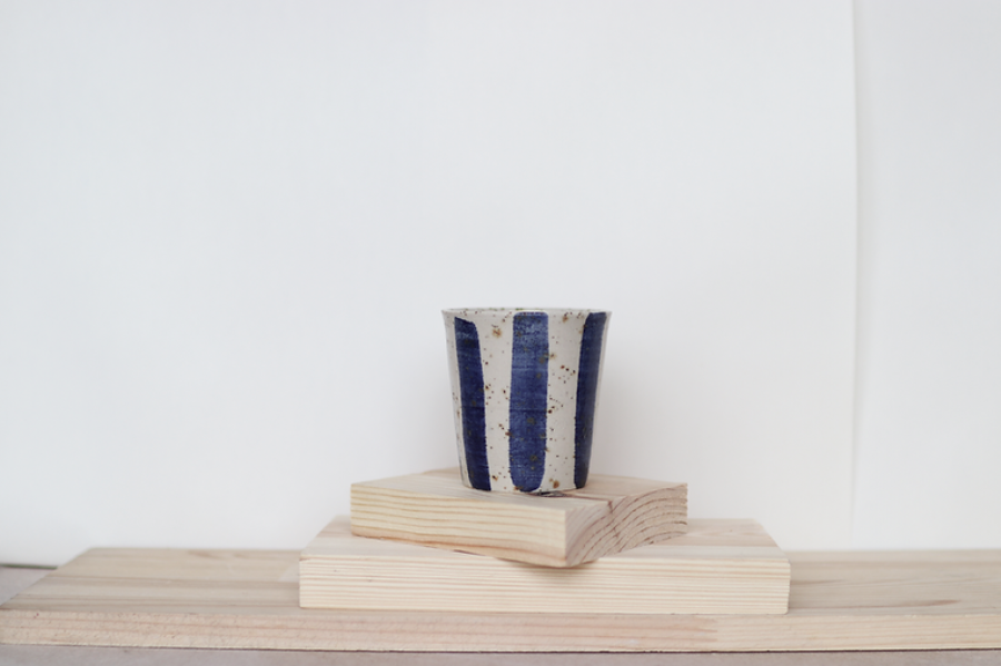 park bench ceramics. Tumbler puodelis