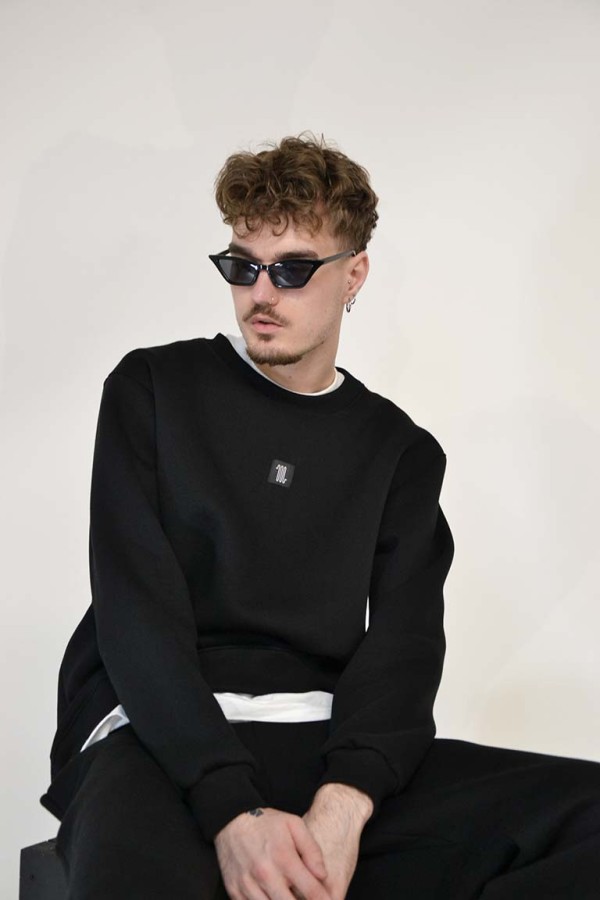 Radiator. džemperis Juodas