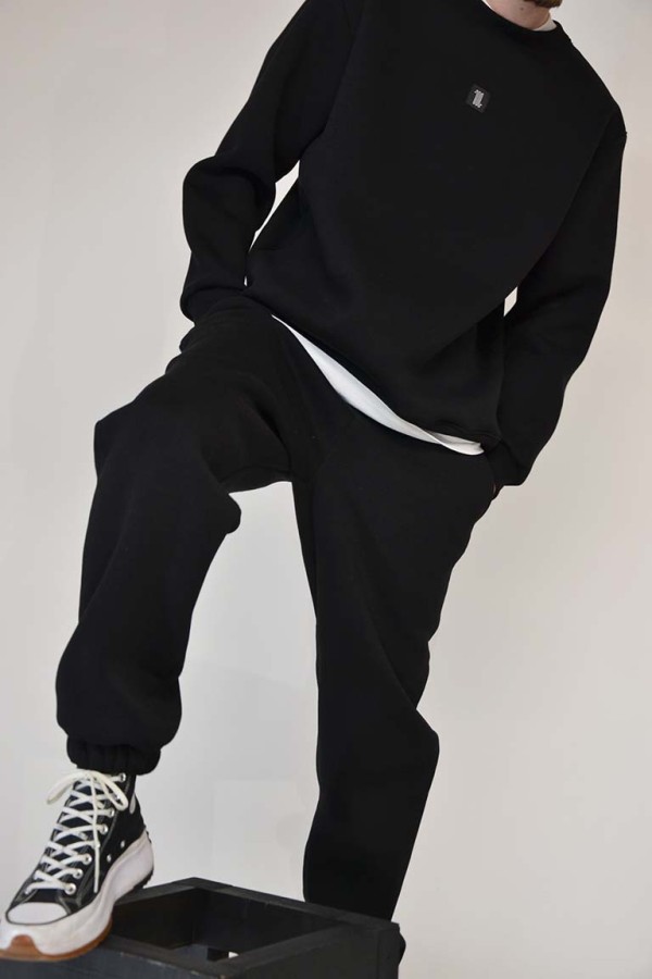 Radiator. džemperis Juodas