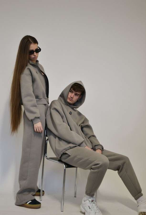 Radiator. Kelnės Straight legs