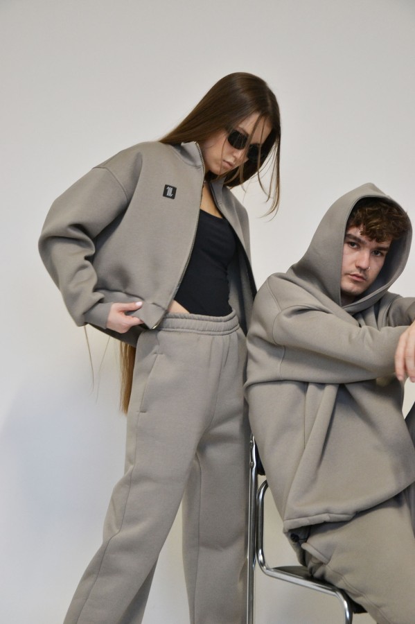 Radiator. Kelnės Straight legs