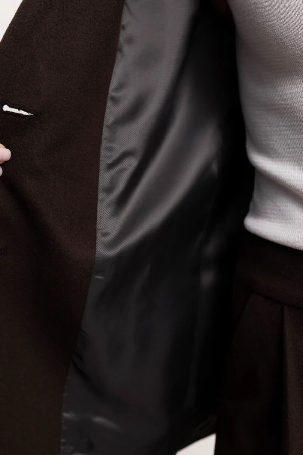 robi agnes. Celine švarkas puspaltis