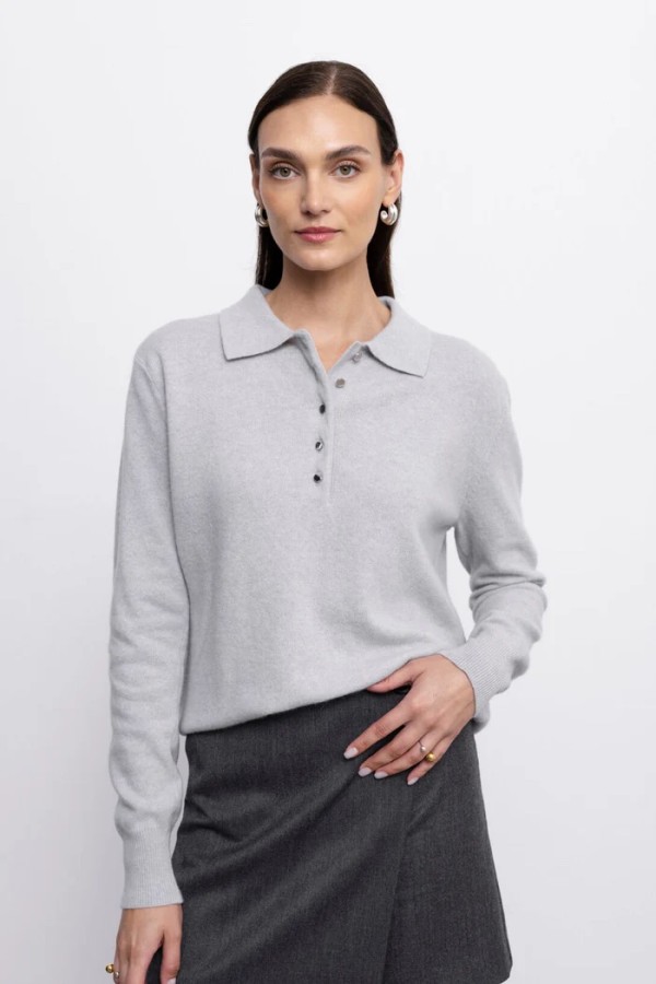 robi agnes. Charlotte palaidinė šviesiai pilka