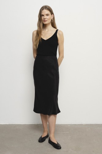 Robi agnes. ISABELLE SIJONAS juodas