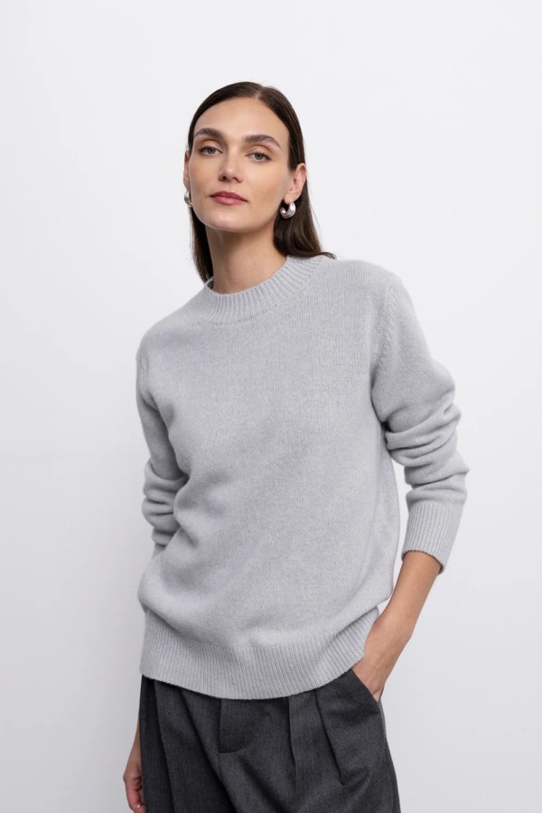 robi agnes. Lea megztinis light grey