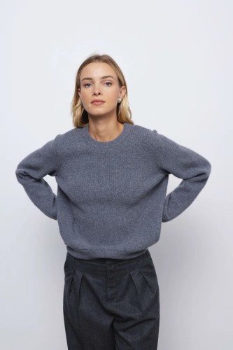 ROBI AGNES. MEGZTINIS Michelle grey