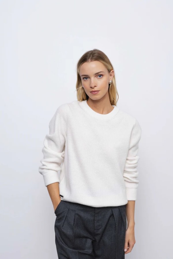 ROBI AGNES. MEGZTINIS Michelle white ROBI AGNES. MEGZTINIS Michelle white