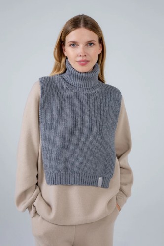 robi agnes. Monet movas grey 