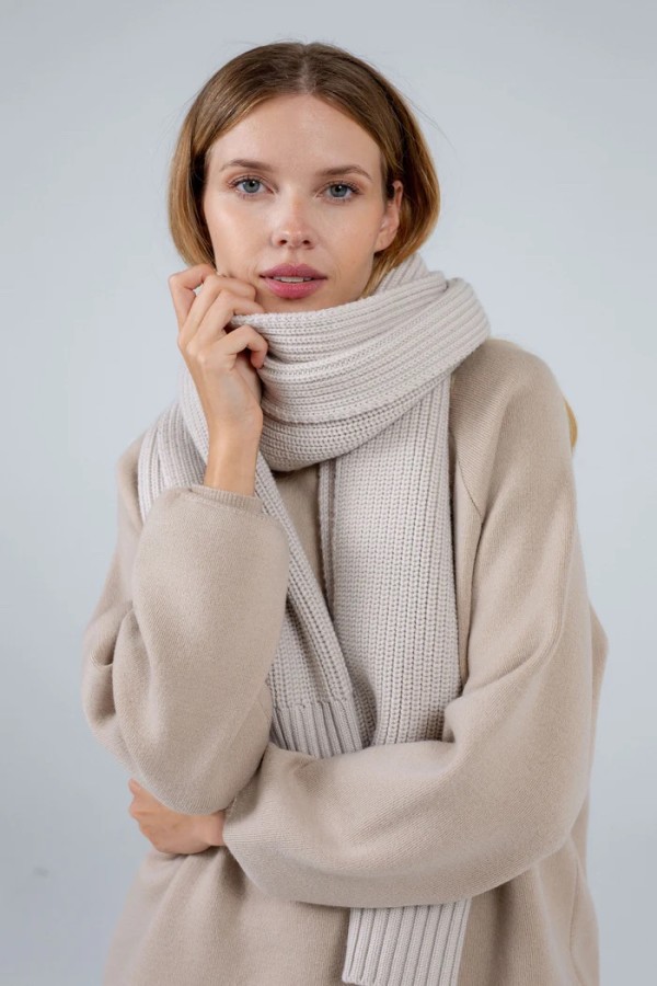 ROBI AGNES. Monet unisex šalikas Šviesiai smėlinė