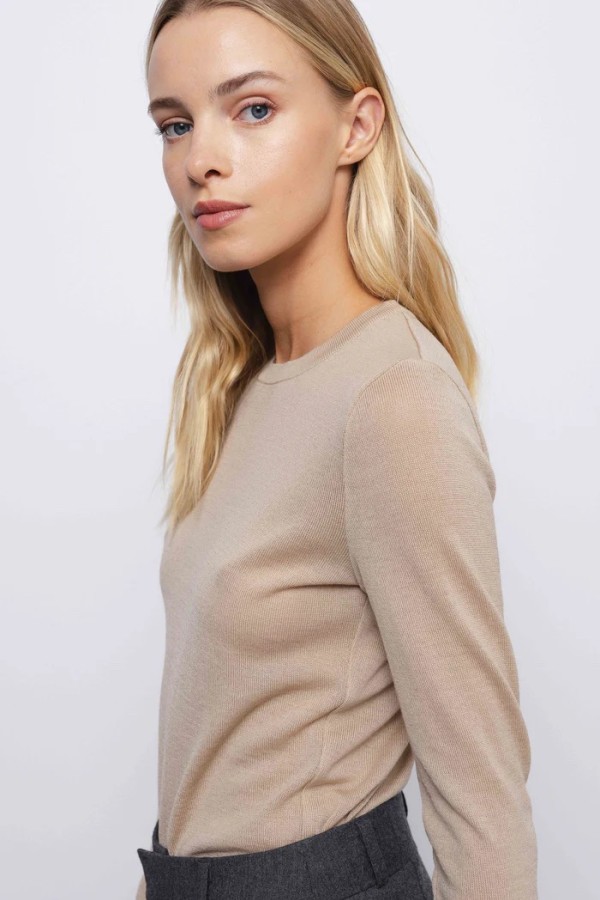 ROBI AGNES. palaidinė LINA Smėlinė