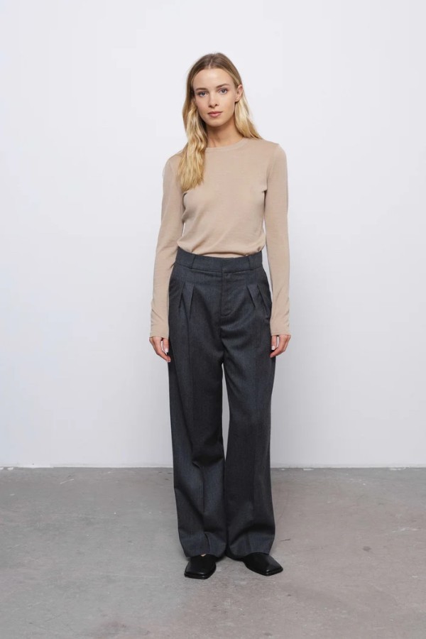 ROBI AGNES. palaidinė LINA Smėlinė