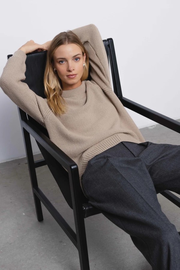 robi agnes. Suzy megztinis Smėlinė